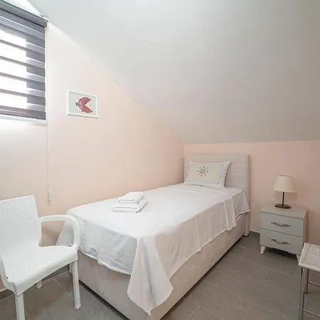 Peaceful Duplex With Splendid View & Shared Pool In Göcek
