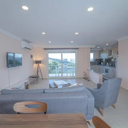 Daire Peaceful Duplex With Splendid View & Shared Pool In